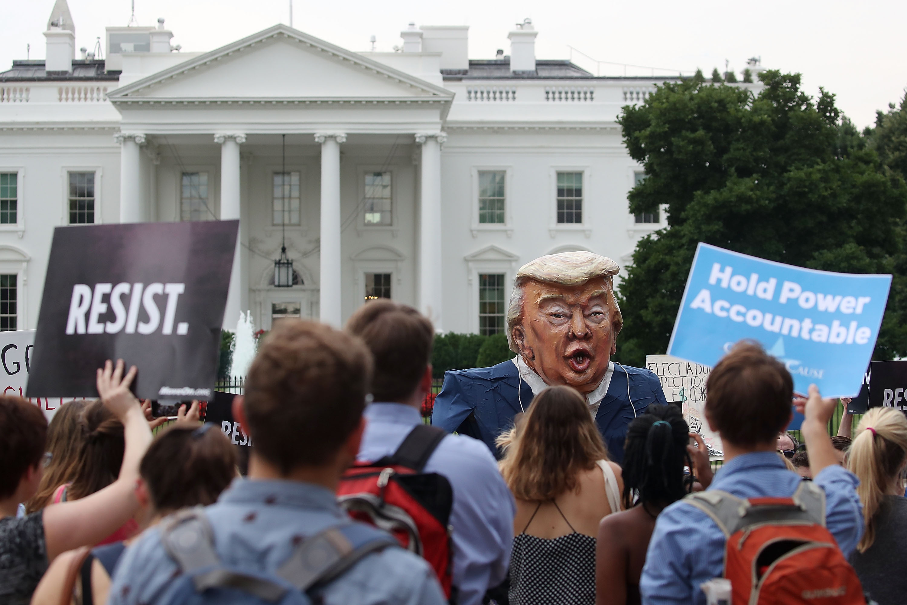 Protesters Outside The White House Demand An Investigation Into Donald Trump Jr.'s Meeting With Russian Lawyer