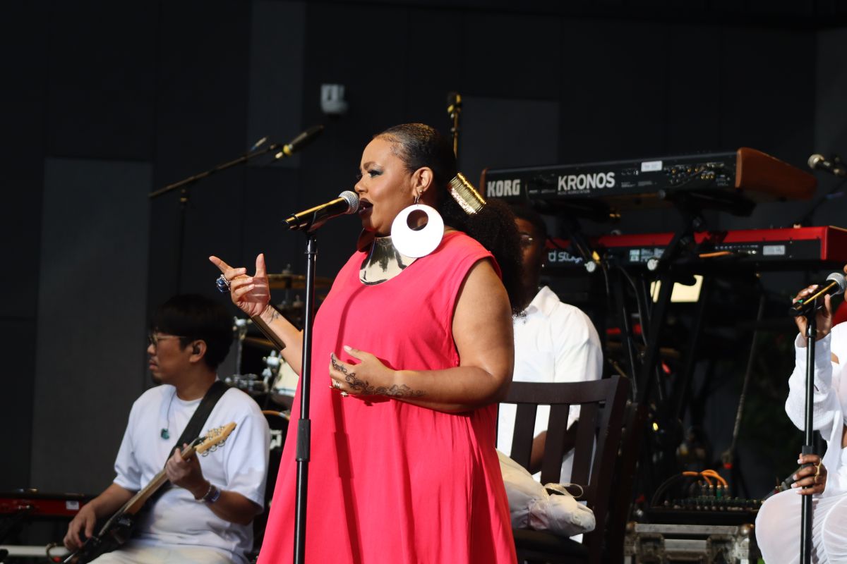 Isley brothers + Gladys Knight + carol riddick at dell music center aug 9th 2024