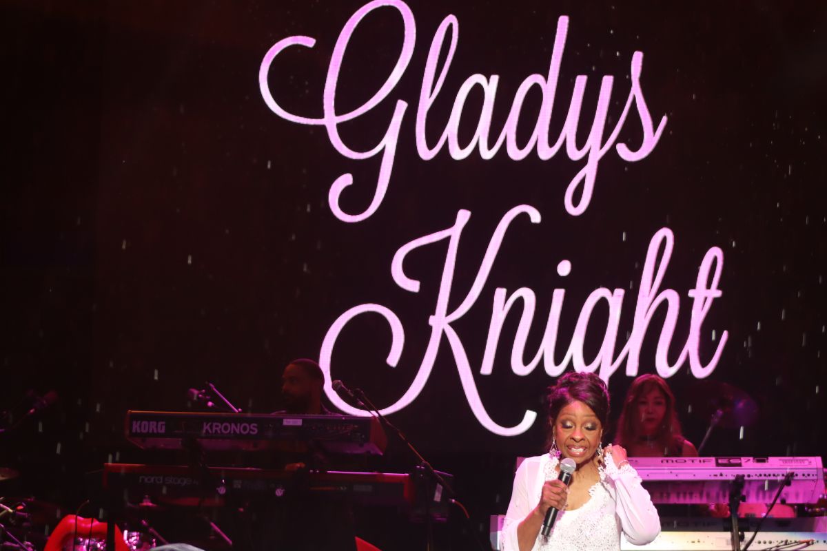 Isley brothers + Gladys Knight + carol riddick at dell music center aug 9th 2024